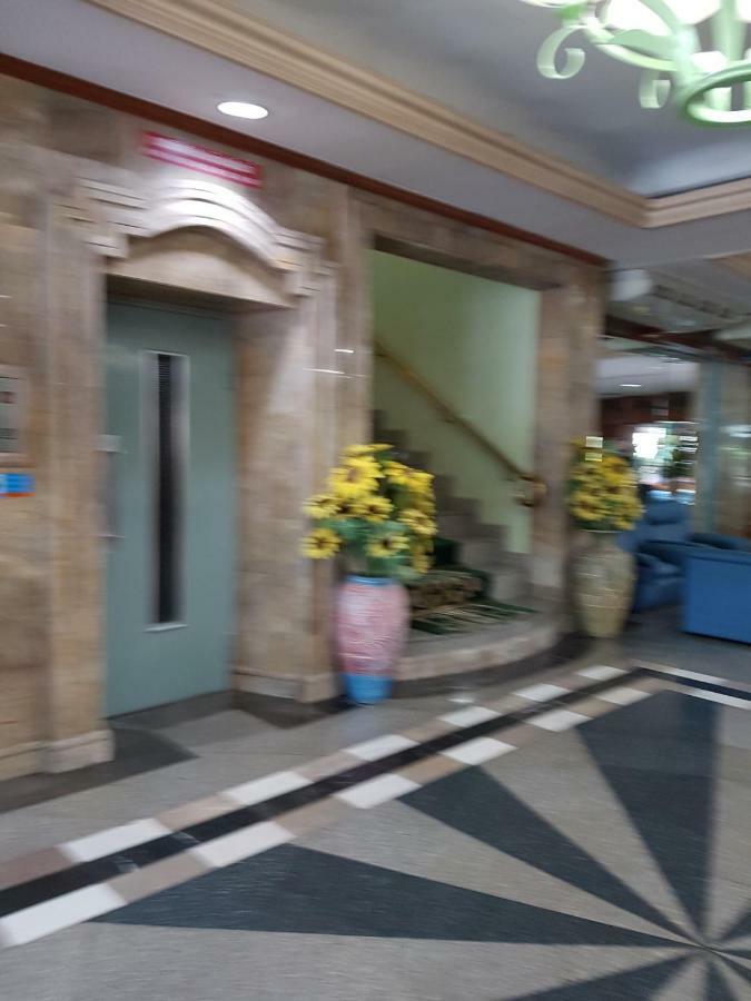 The Park Hotel Sukhumvit 7 Bangkok Exterior foto